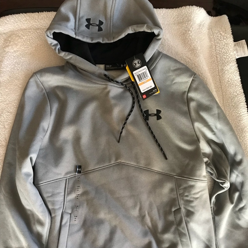 Men’s Under Armour sweater